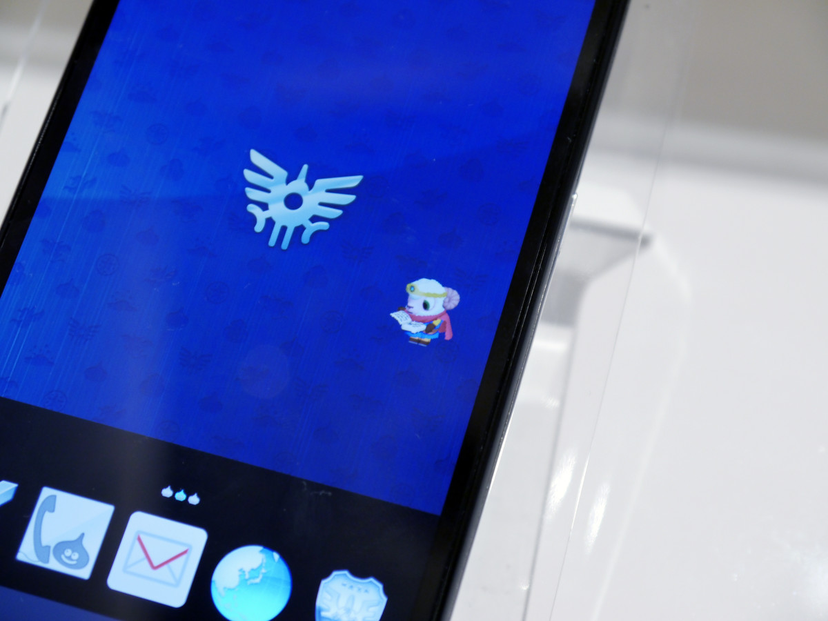 ドラクエスマホ「SH-01F DRAGON QUEST」速攻レビュー、作り込みと高