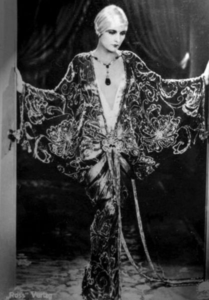 まさに 華麗なるギャツビー の世界 1920年代のクールすぎる女性ファッション Buzzap バザップ