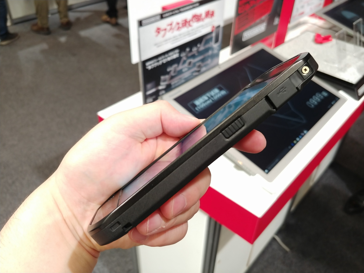 docomo P-01K 電池パック P34 ブラック - スマホアクセサリー