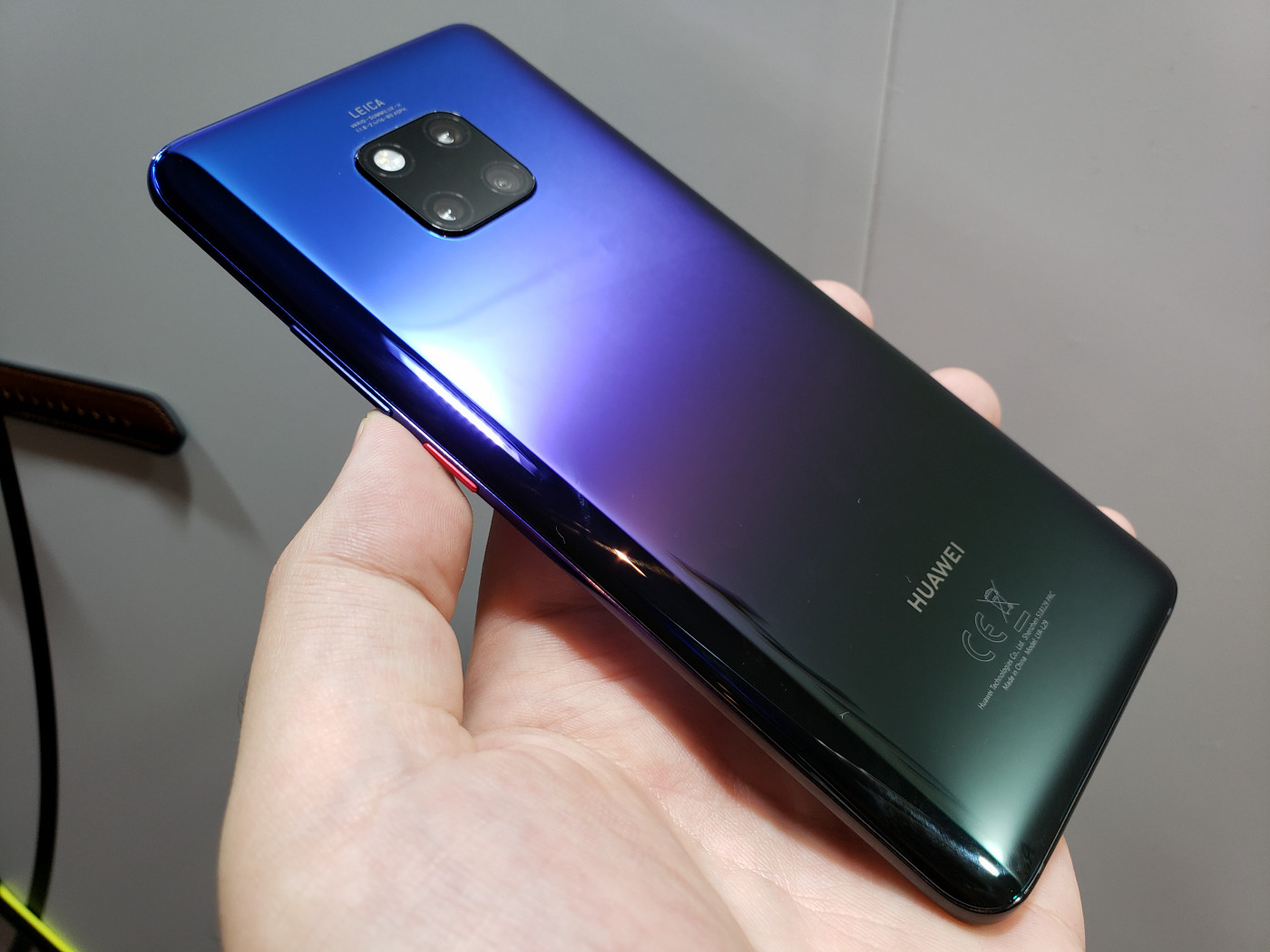 HUAWEI Mate20pro twilight simfree - スマートフォン/携帯電話