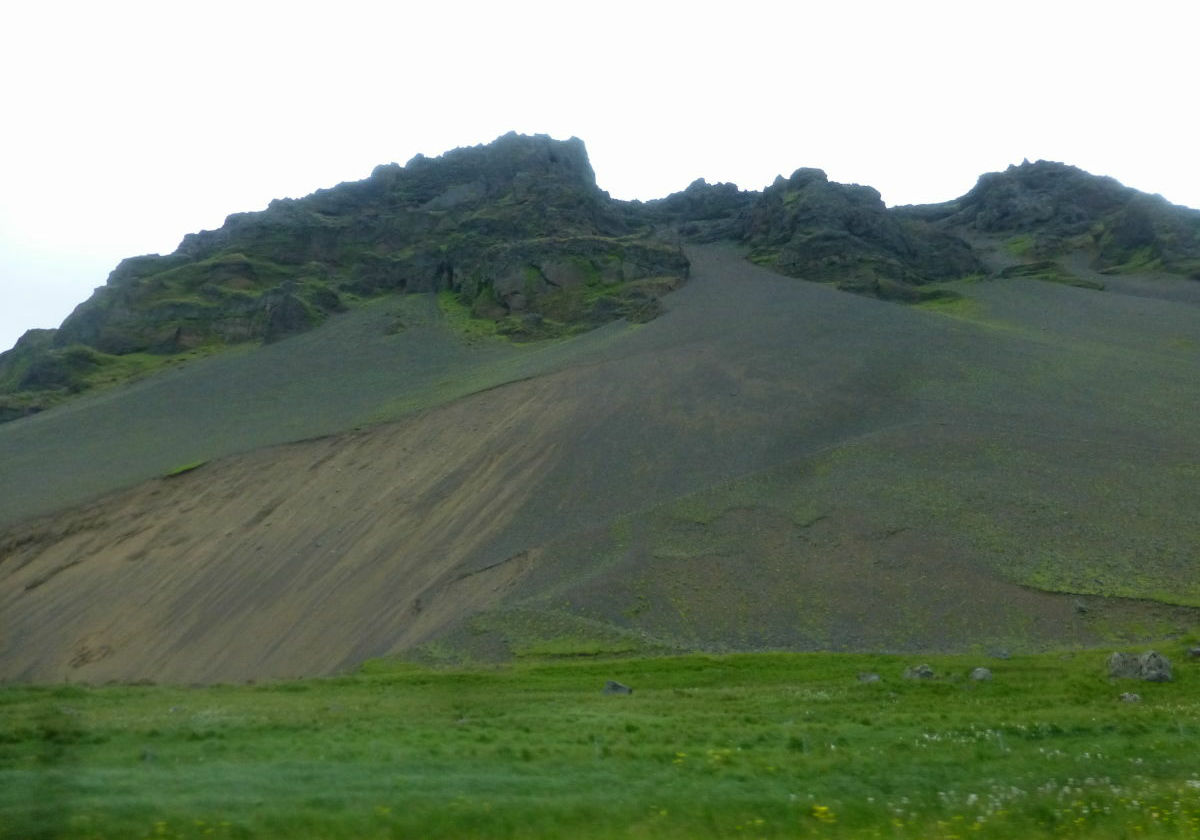 北欧通信 Vol 12 アイスランドの誇る裏見の滝 セリャラントスフォスの滝をぐるりと回り込んでみました Buzzap