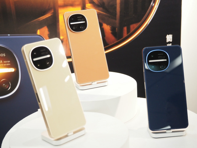 「AQUOS R11 Pro」発売見送り、メモリやストレージ高騰でラインナップ見直し | Buzzap！