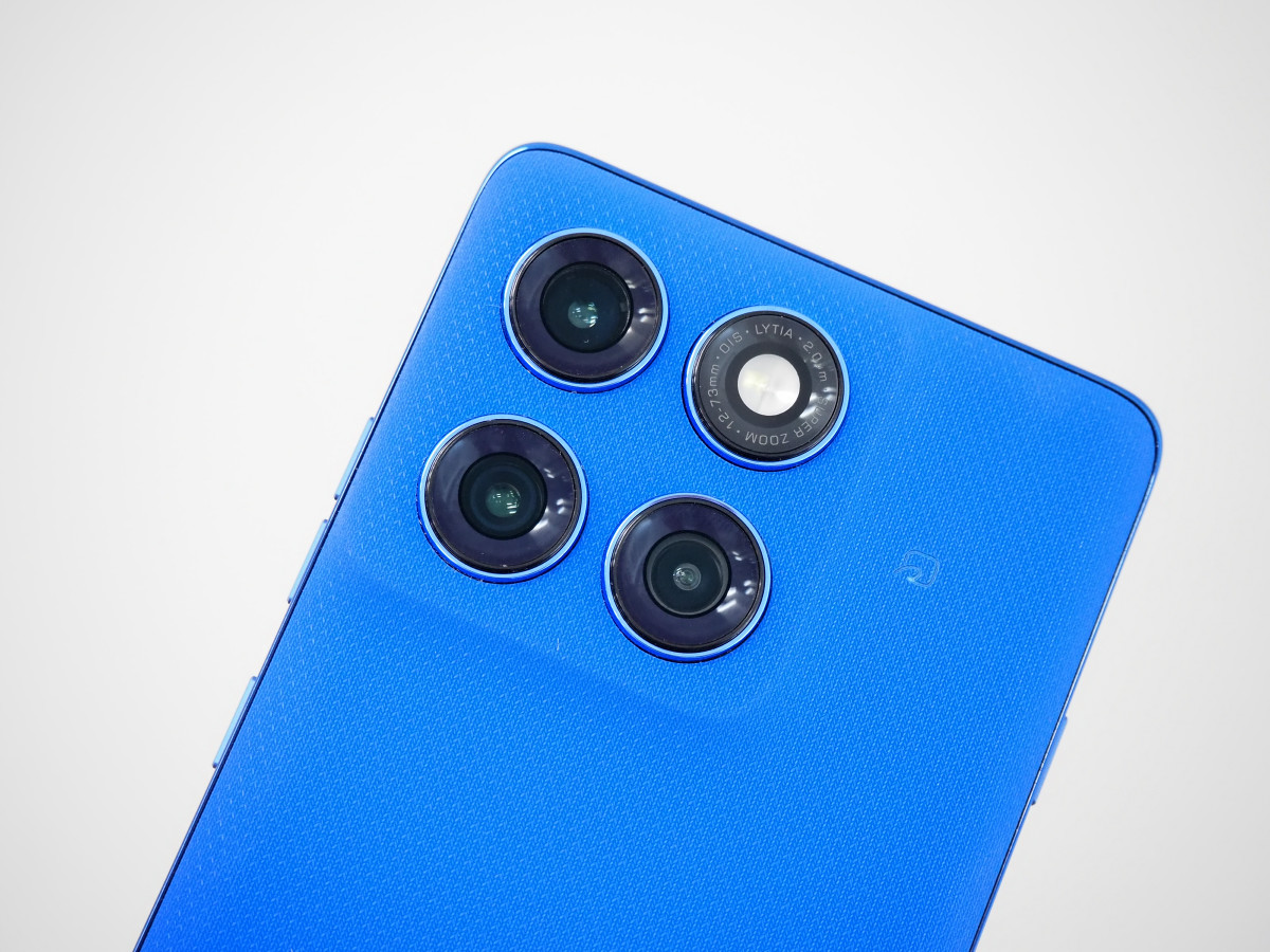 motorola edge 60 pro」31％オフに、6.7インチ高精細有機ELや3眼カメラ