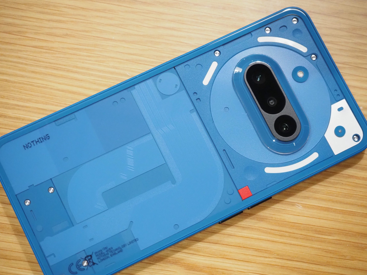 楽天モバイル「Nothing Phone(3a)」一括2万円台で在庫処分、望遠カメラ