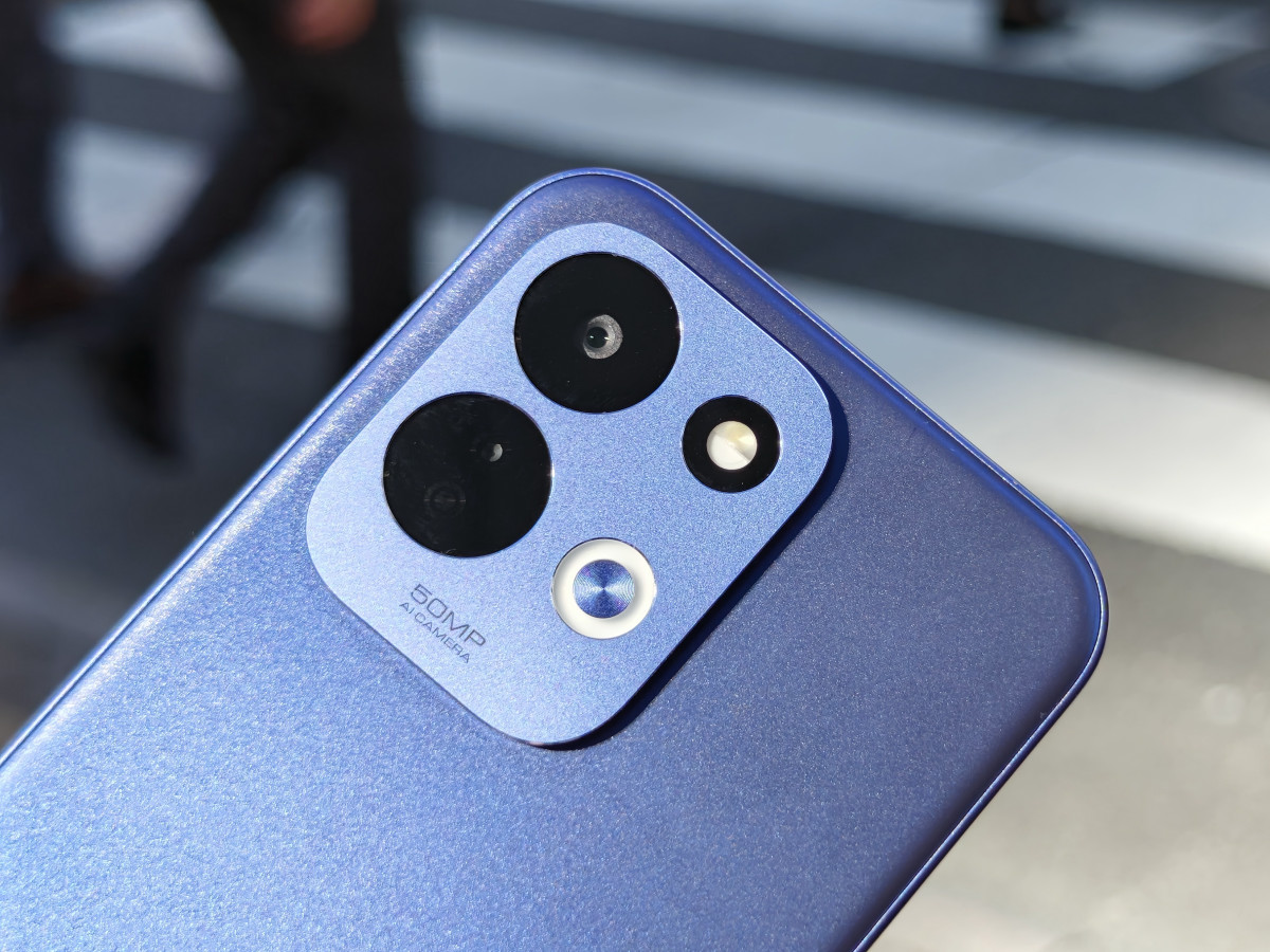 2万円台の格安スマホ「REDMI 17」速攻レビュー、120Hz表示の6.9インチ